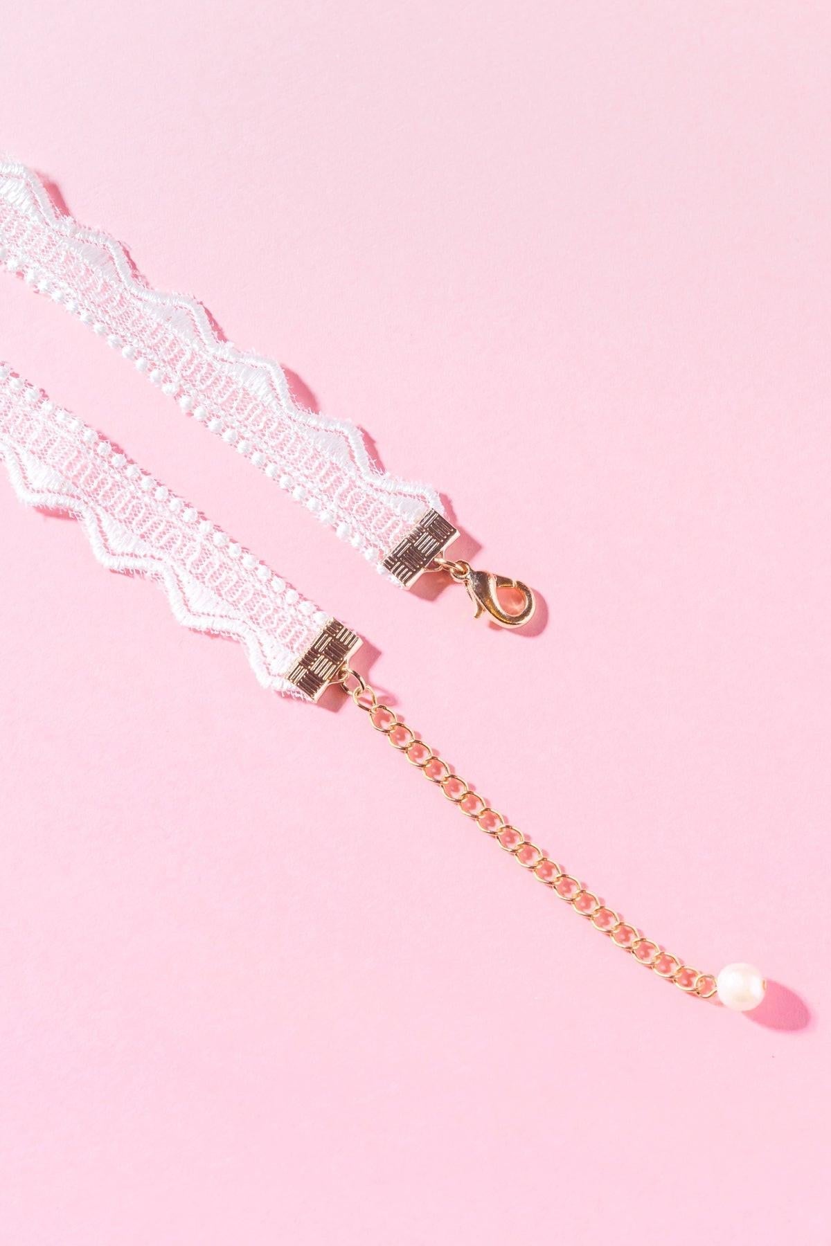 Pretty In Love Lace Choker With Pearl Pendant Korean Craftsmanship