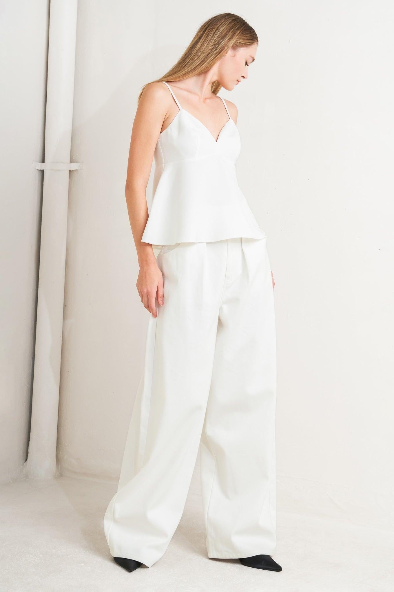 MINIMAL MOOD WOVEN CAMI TOP