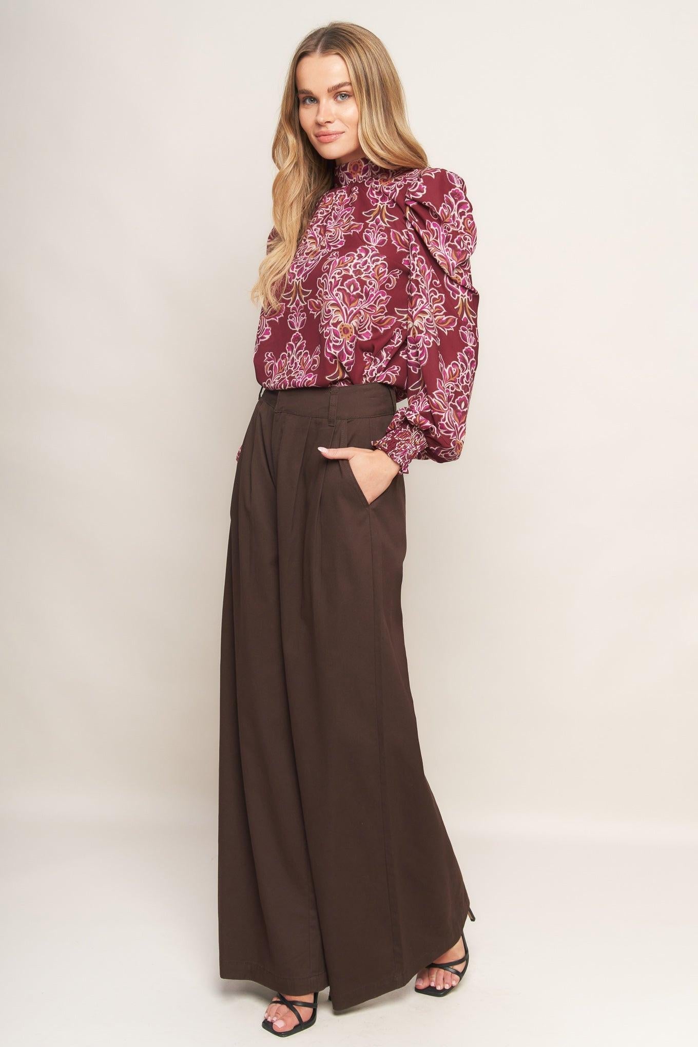 FLOATING ON BY WOVEN TOP