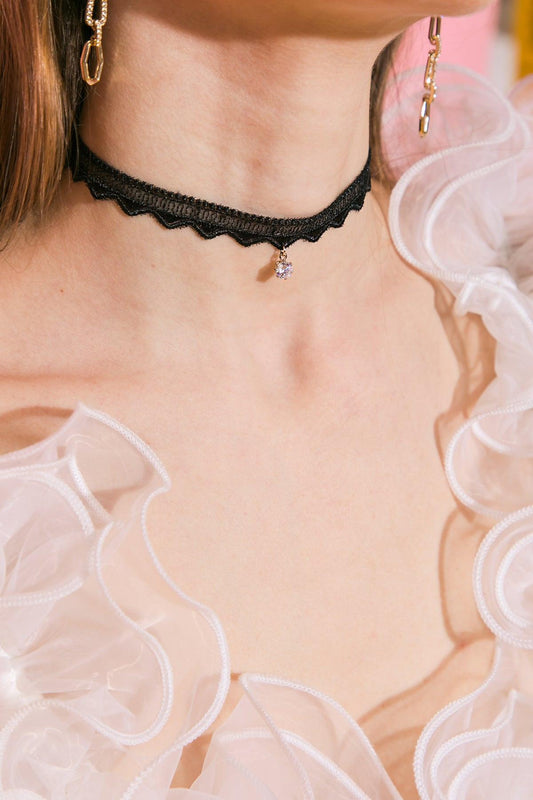 Pretty In Love Lace Choker With Pearl Pendant Korean Craftsmanship