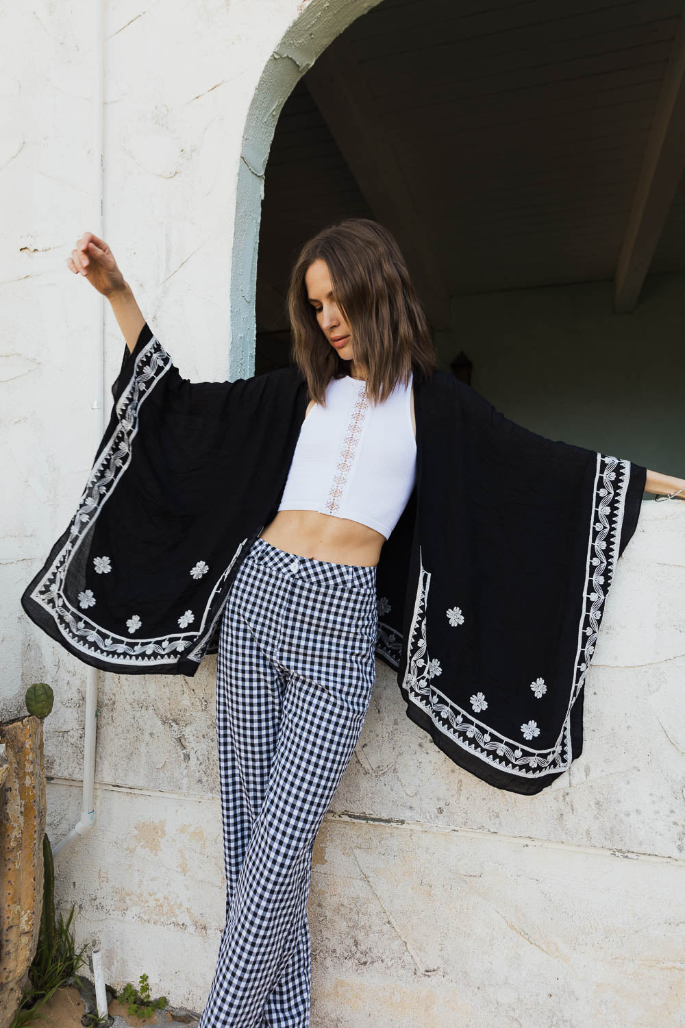 Floral Embroidered Sleeves Kimono-Soul Flow Apparel