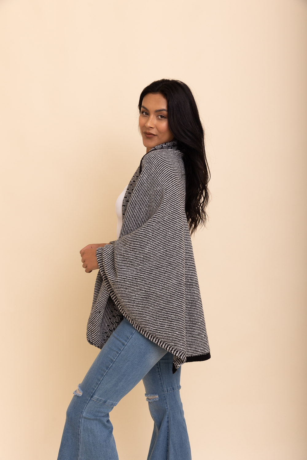 Over The Shoulder Knitted Shawl-Soul Flow Apparel