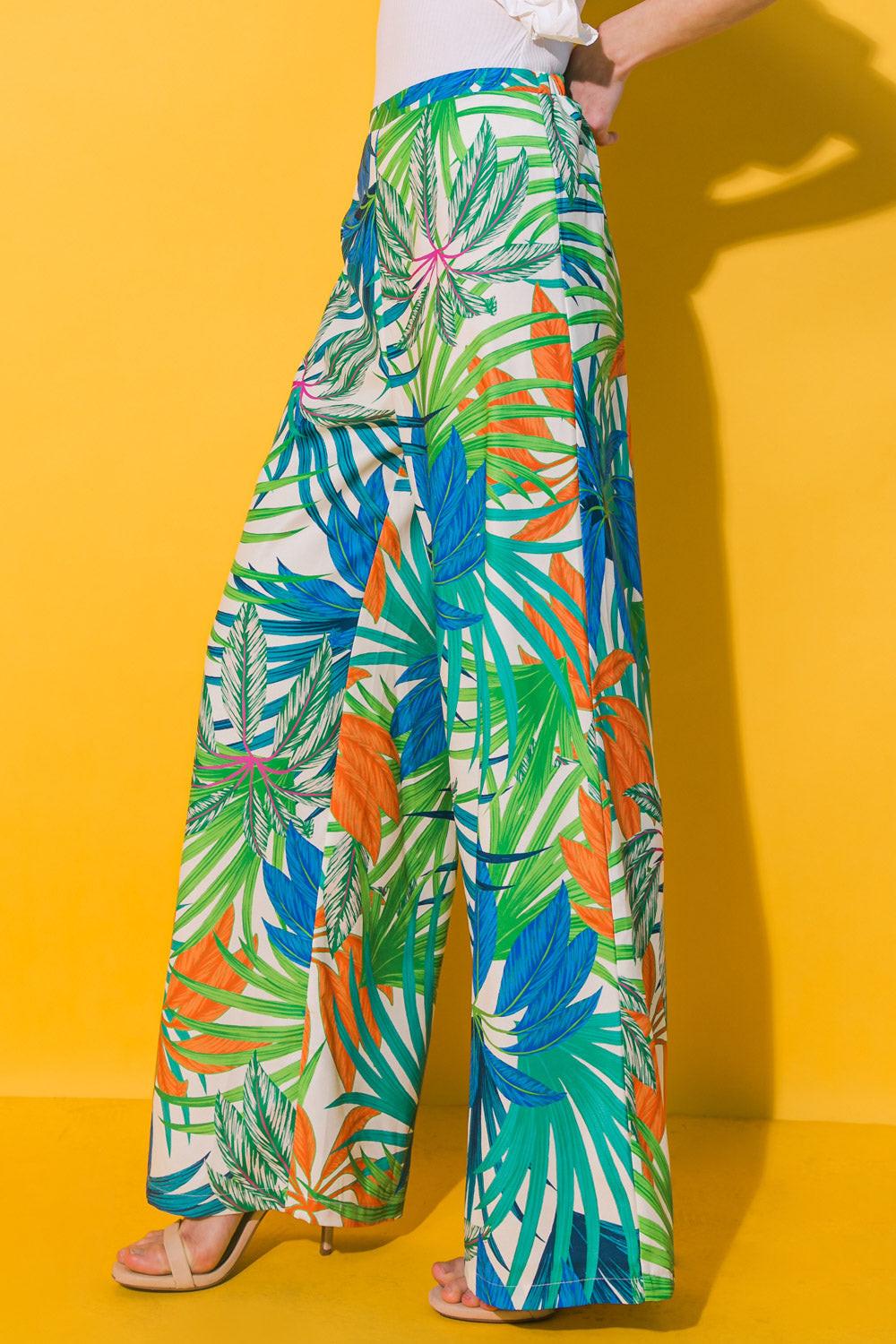 Pretty On Point Printed Woven Pants With Wide Leg And Elastic Waistband