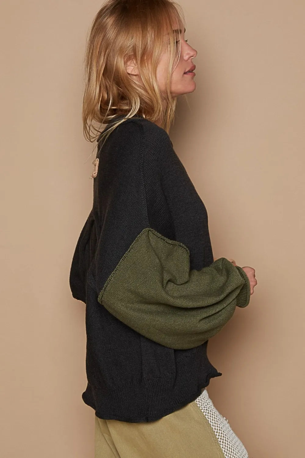 Trendsi boho color block sweater in black and olive with cozy balloon sleeves