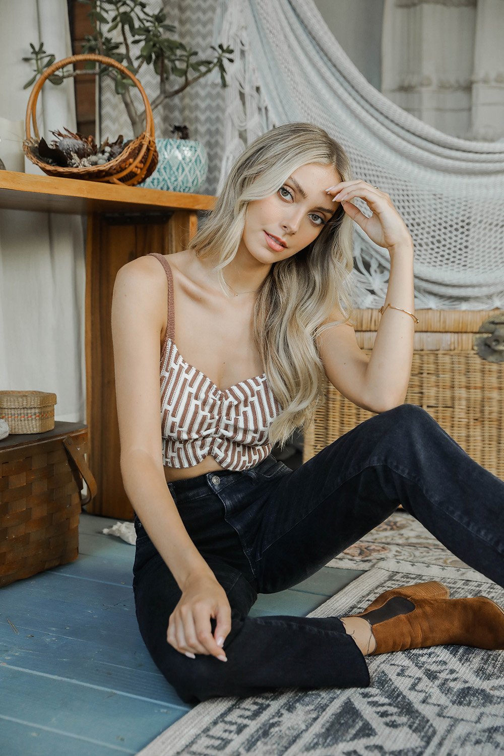 Chic Mod Lines Contour Brami-Soul Flow Apparel