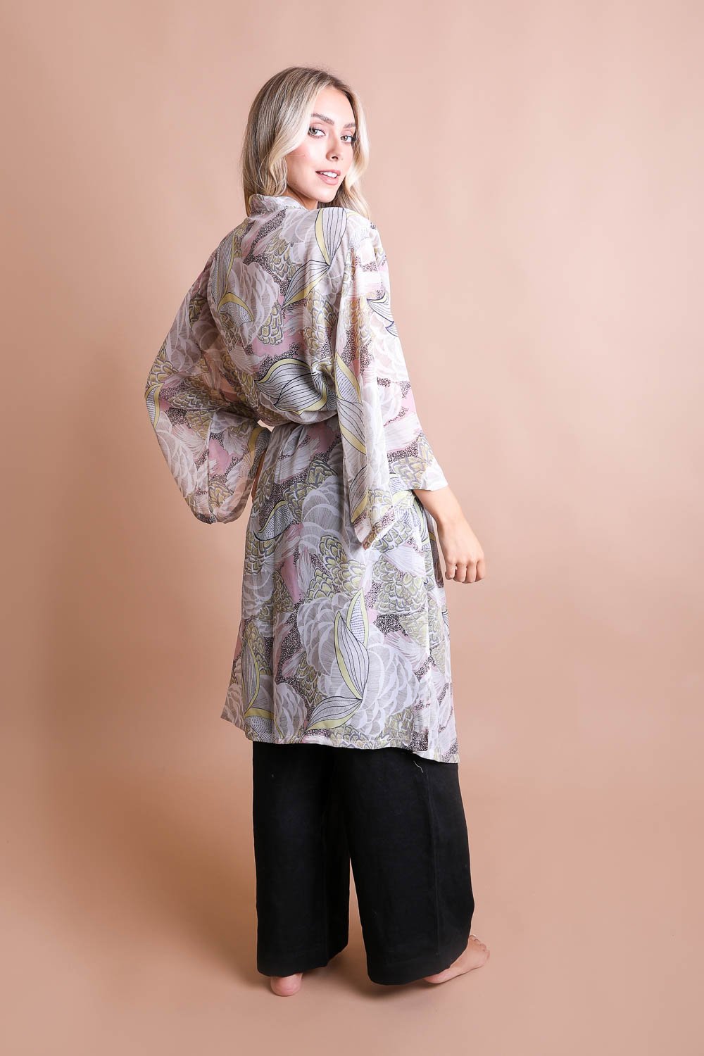 Ikebana Kimono-Soul Flow Apparel