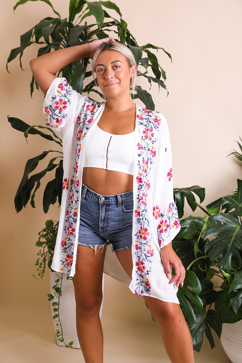 Elegant Floral Garland Kimono – Sophisticated Design-Soul Flow Apparel