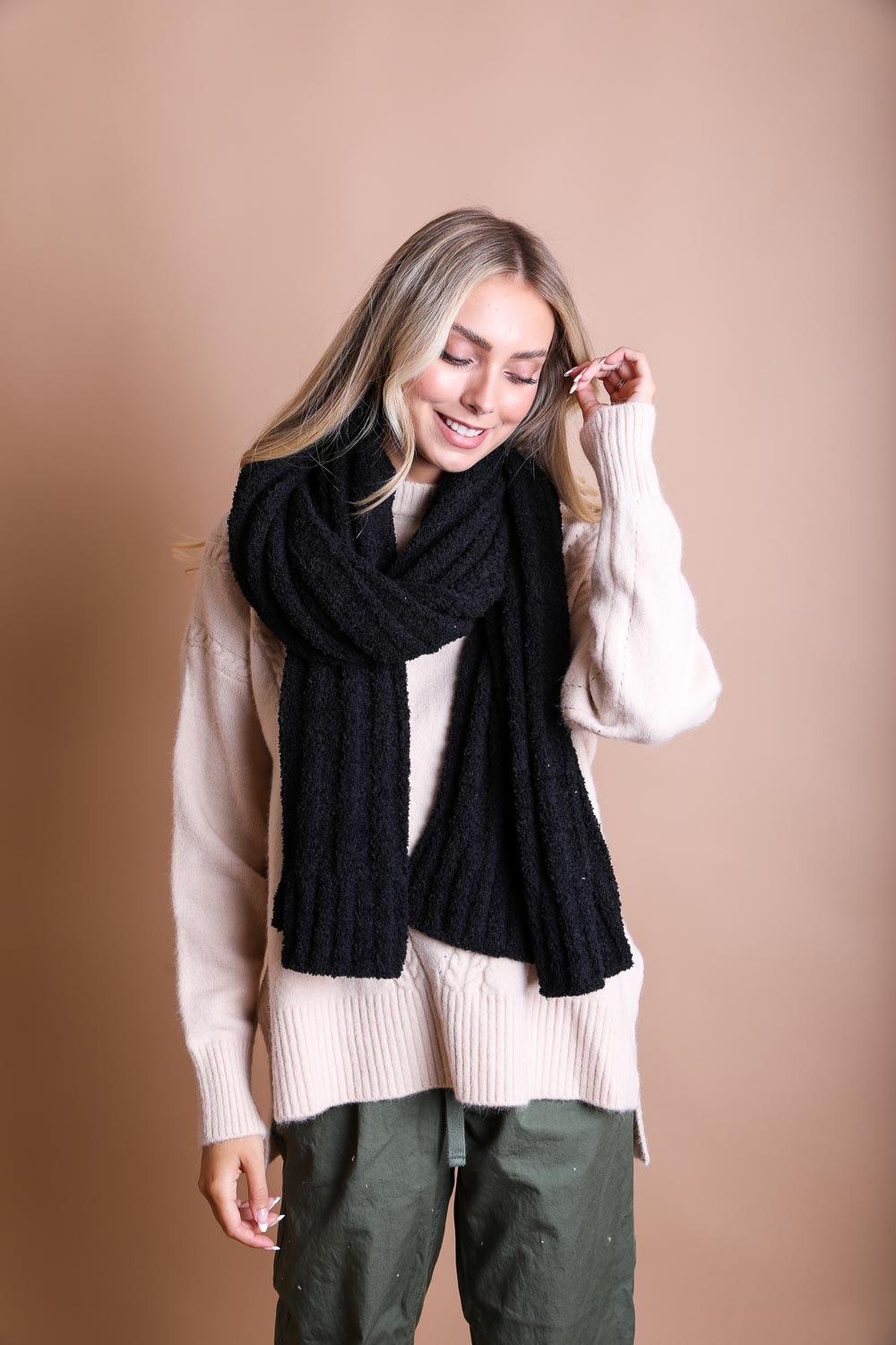 Boucle Vertical Knit Scarf-Soul Flow Apparel