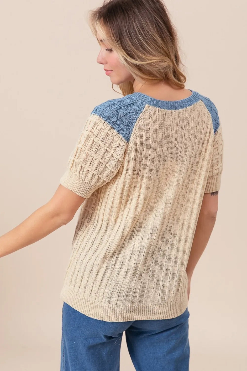 Textured contrast short sleeve sweater in cream and blue with a relaxed fit and stylish design