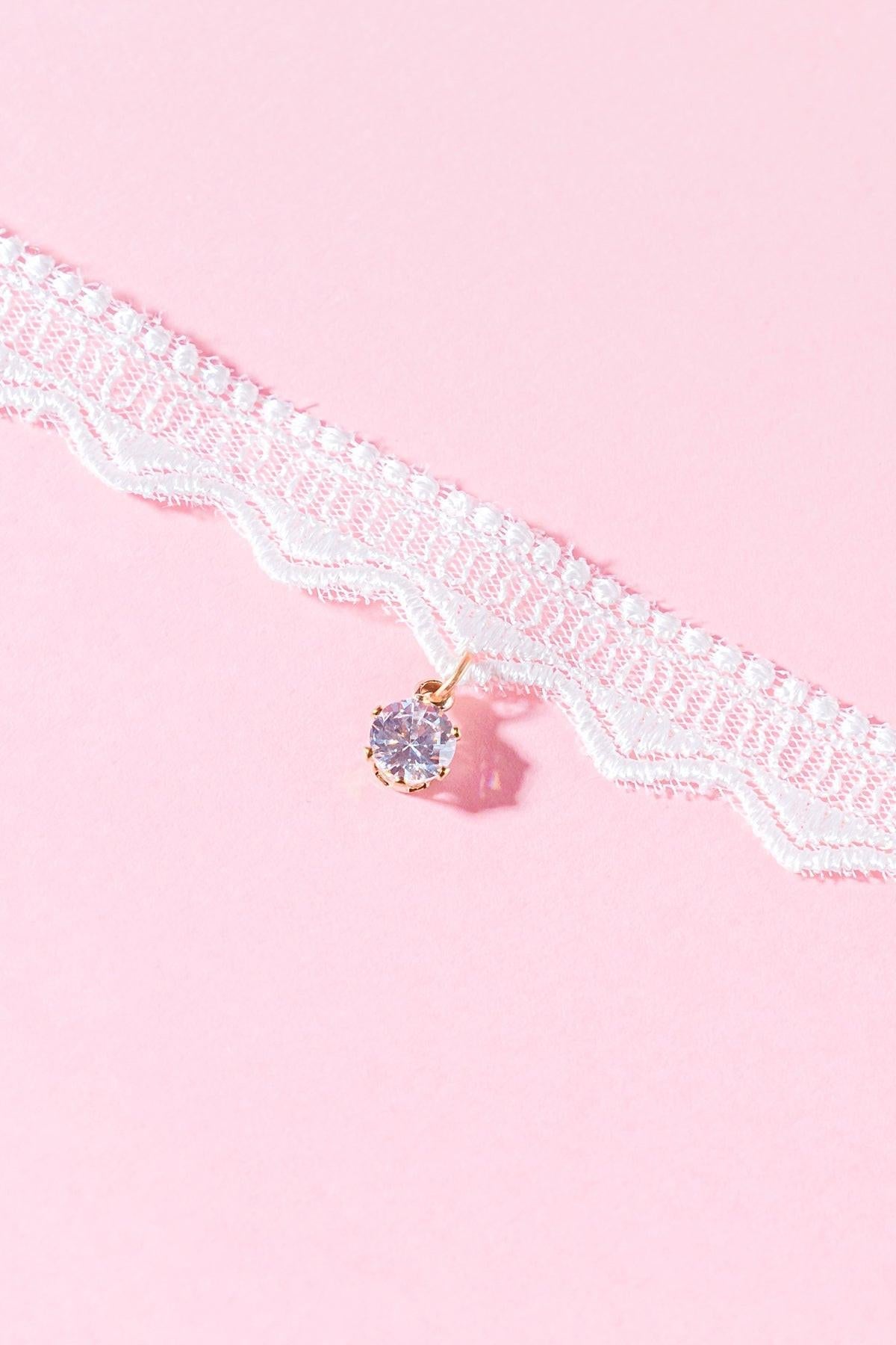 Pretty In Love Lace Choker With Pearl Pendant Korean Craftsmanship