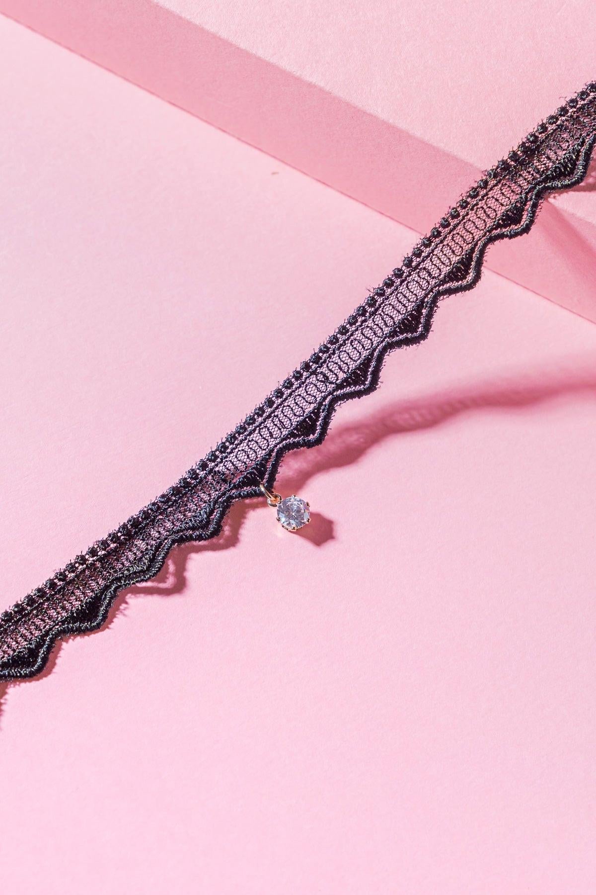 Pretty In Love Lace Choker With Pearl Pendant Korean Craftsmanship