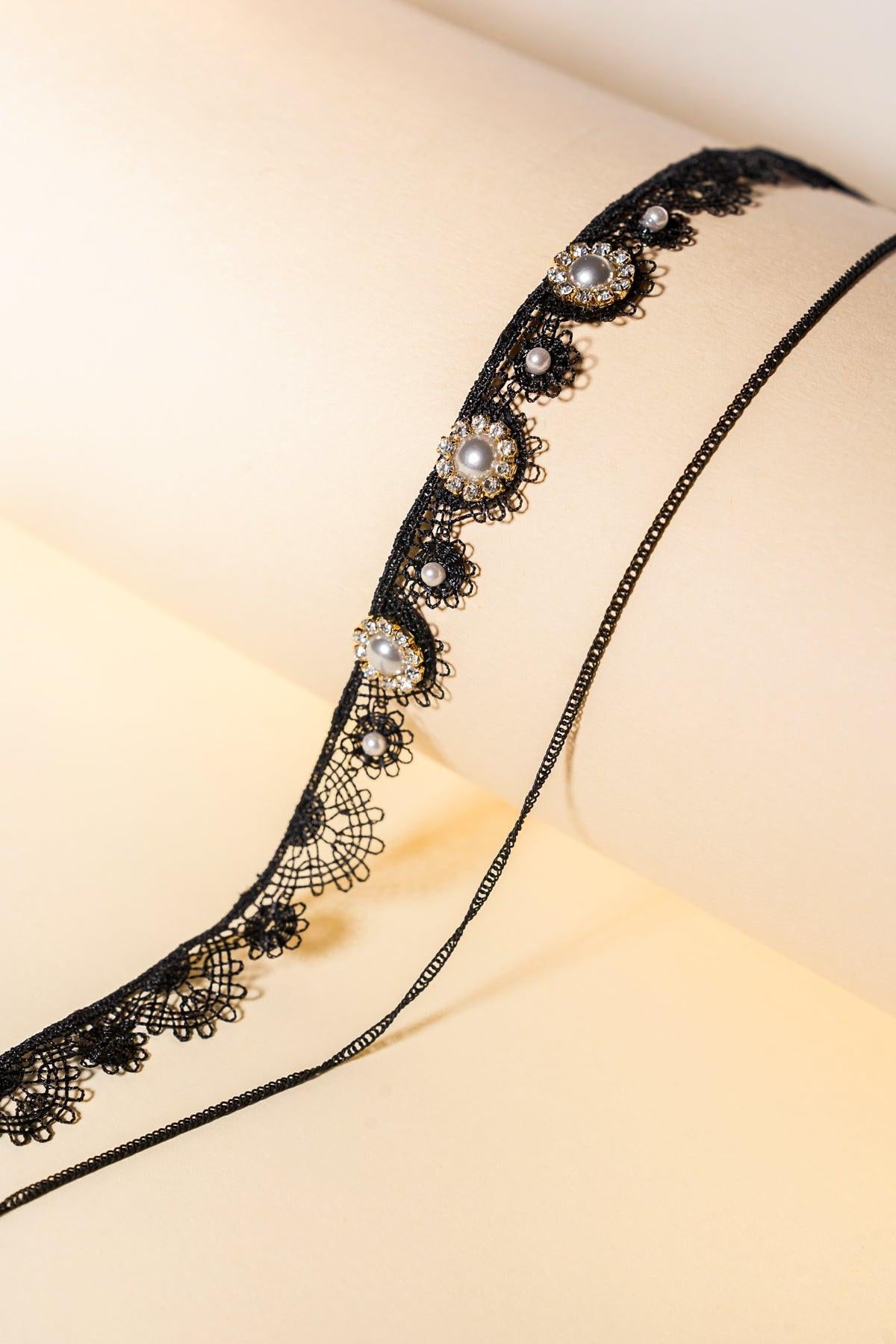 Moon Crescent Pearls Choker Necklace With Lace Detail