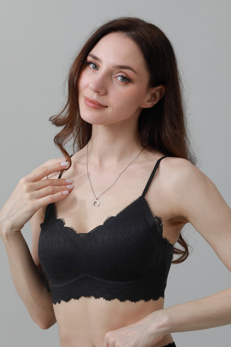 CloudSoft Wireless Bra – Lace Detail & Invisible Fit ??????-Soul Flow Apparel