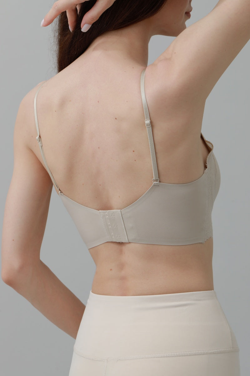 CloudSoft Wireless Bra – Lace Detail & Invisible Fit ??????-Soul Flow Apparel