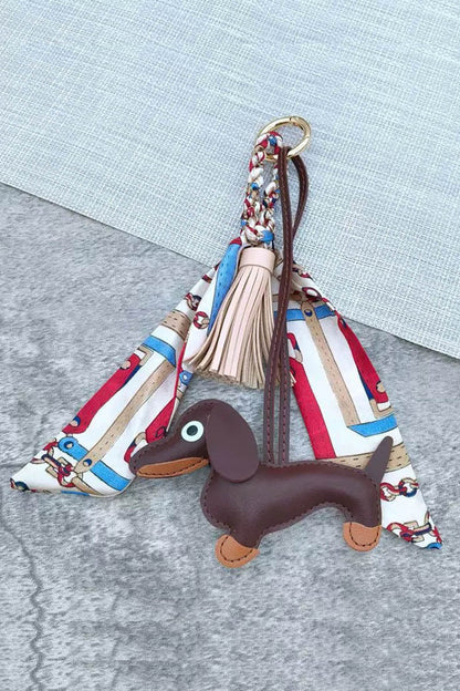 Fringed Dachshund Leather Charm – Multi-Use Bag Accessory & Scarf Ring 🐶💫 Leto Collection