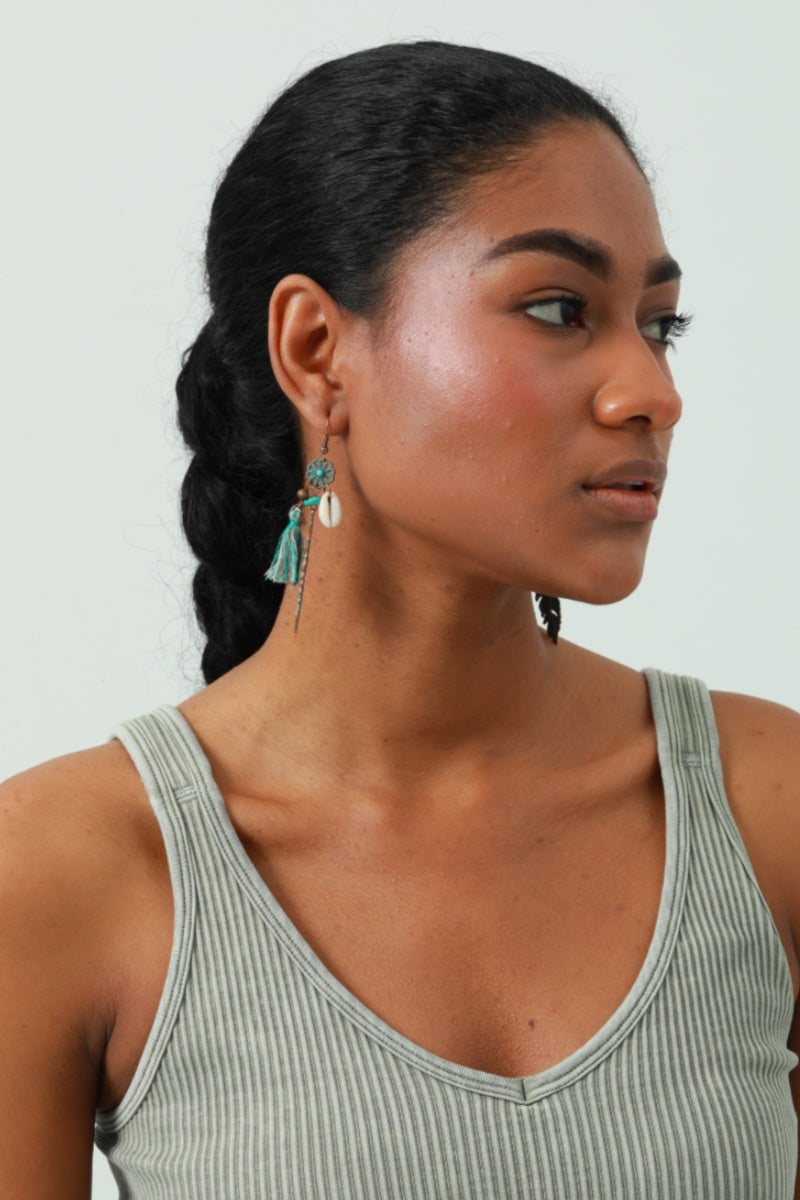 Bohemian Fringe Earrings – Feather Motif & Dancing Tassels 🌿✨ Leto Collection