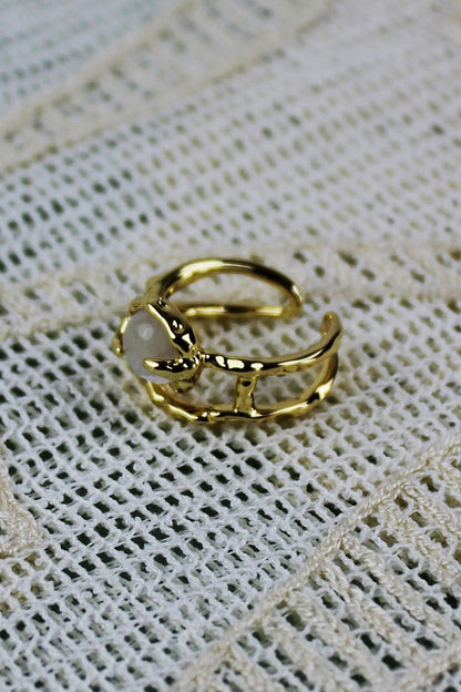 Moonstone & Zirconia Nugget Ring – French Minimalist Jewelry 🌙💎 Leto Collection