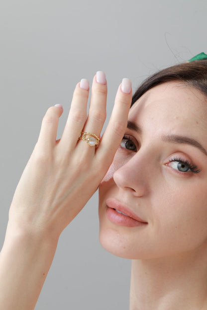 Moonstone & Zirconia Nugget Ring – French Minimalist Jewelry 🌙💎 Leto Collection