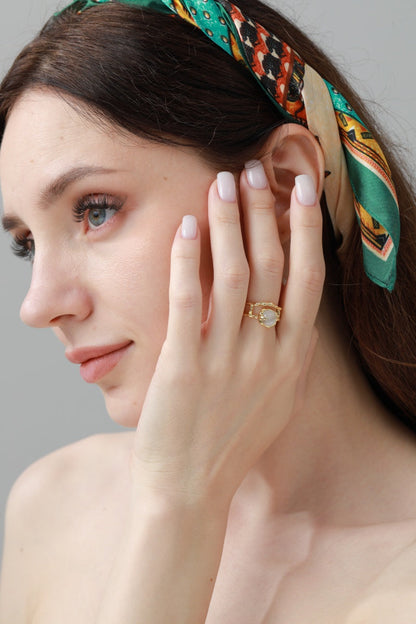 Moonstone & Zirconia Nugget Ring – French Minimalist Jewelry 🌙💎 Leto Collection