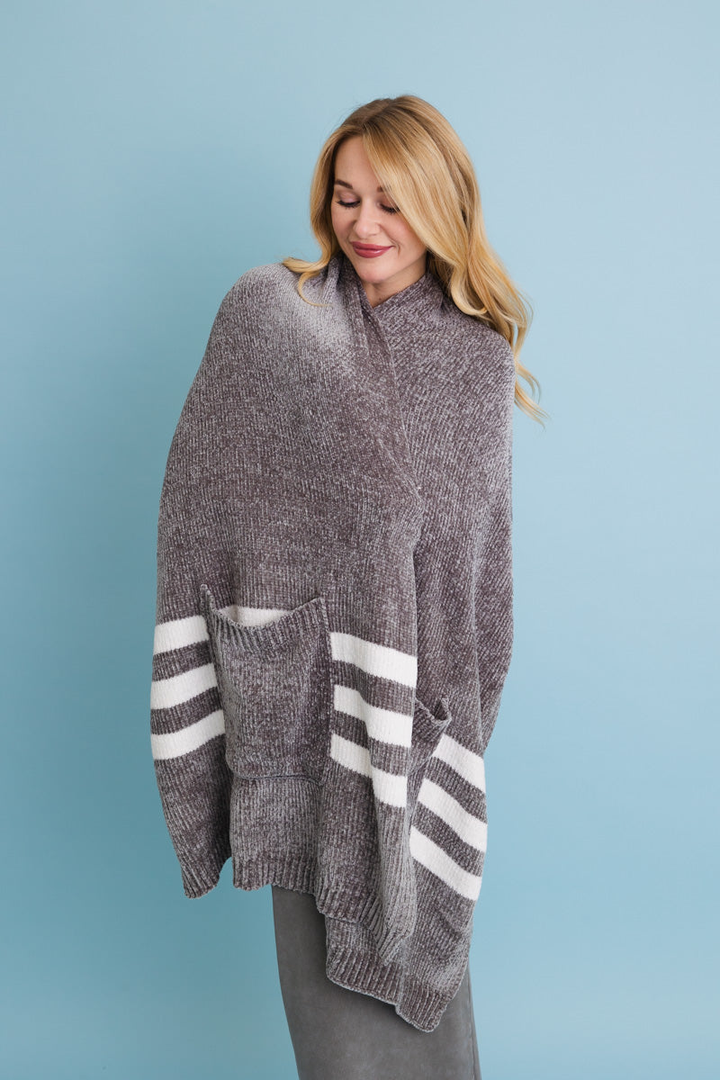 Chenille Pocket Scarf - Soft Comfort with Handy Pockets ????-Soul Flow Apparel