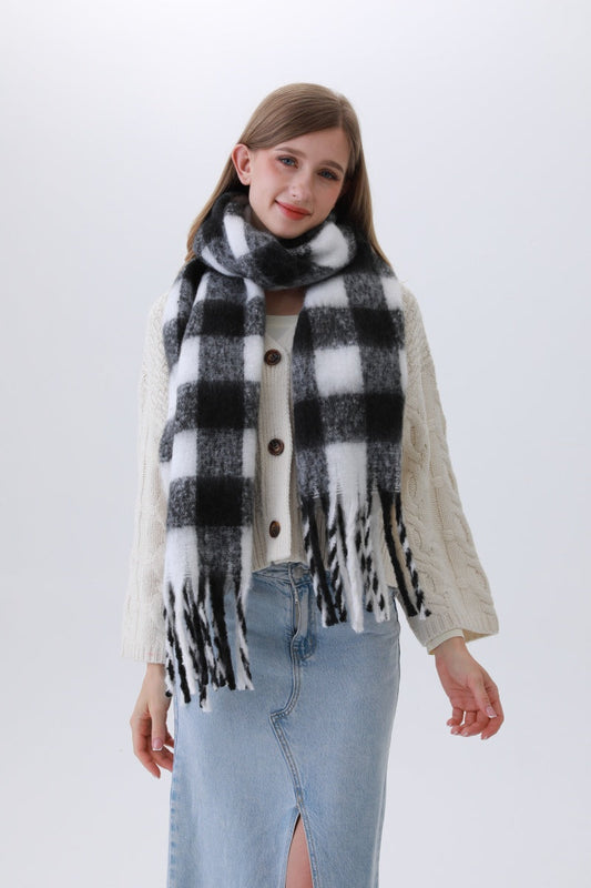 Classic Striped & Checkered Scarf – Timeless Fringe Elegance