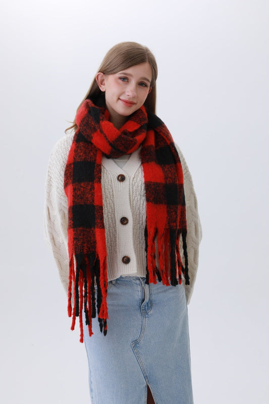 Classic Striped & Checkered Scarf – Timeless Fringe Elegance