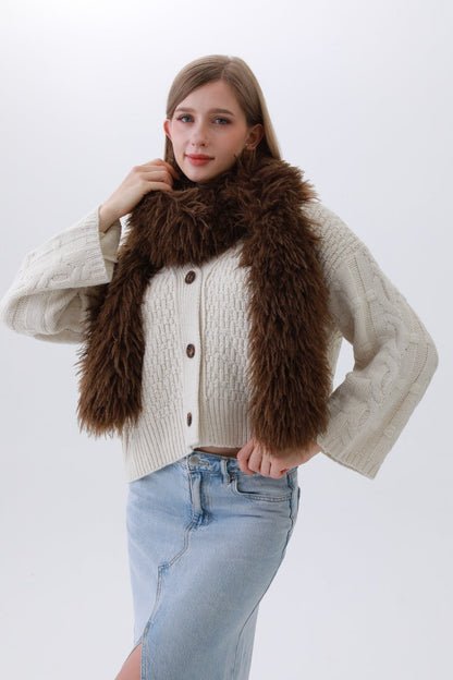 Luxe Feather-Trim Scarf – Plush Winter Elegance ❄️ Leto Collection