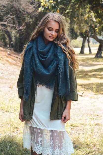 Luxury Mohair Square Scarf – Cozy & Elegant Wrap