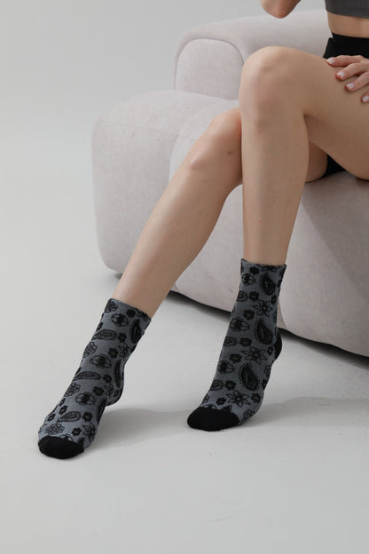 Leto Collection boho cashew print socks in gray with stylish designs for casual everyday wear