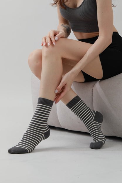 Leto Collection retro striped mid-calf socks in gray and white, perfect for casual wear