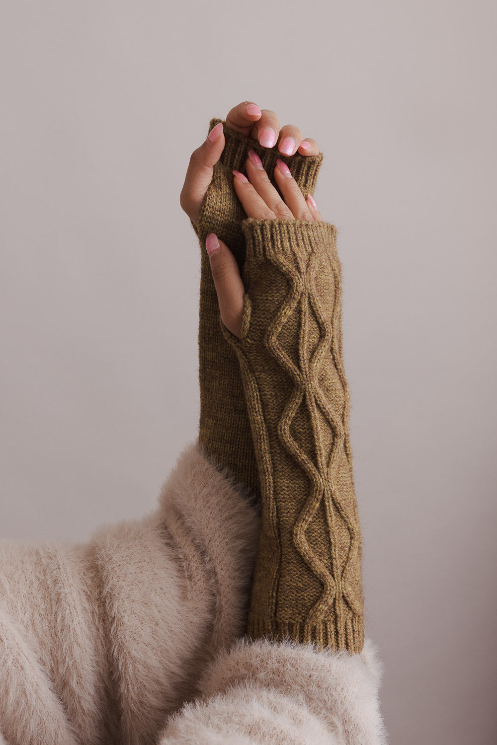 Aran Soft Knitted Arm Warmer-Soul Flow Apparel