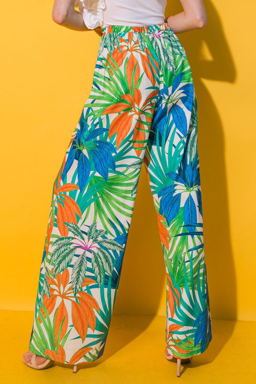 Pretty On Point Printed Woven Pants With Wide Leg And Elastic Waistband
