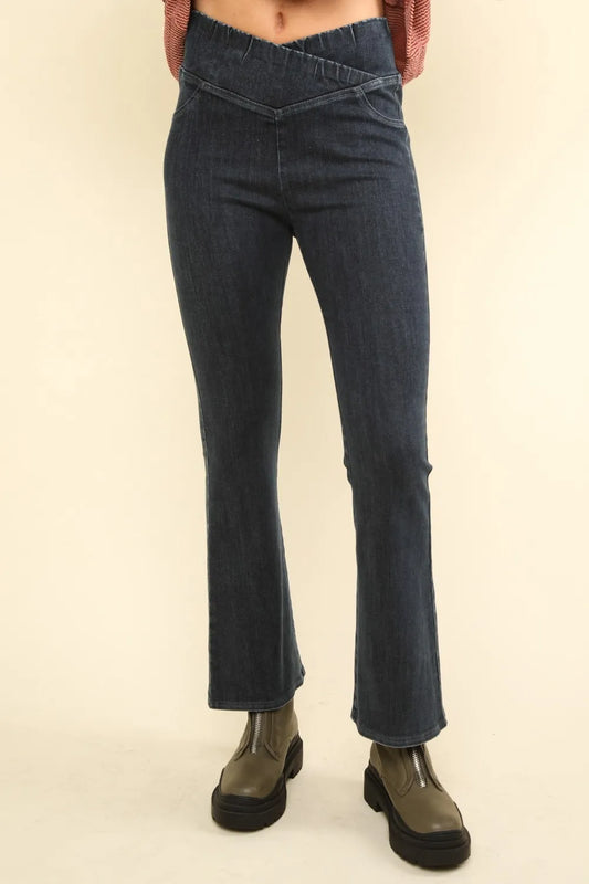 Trendsi Crossover Waist Denim Leggings in Dark Wash for Stylish Casual Wear