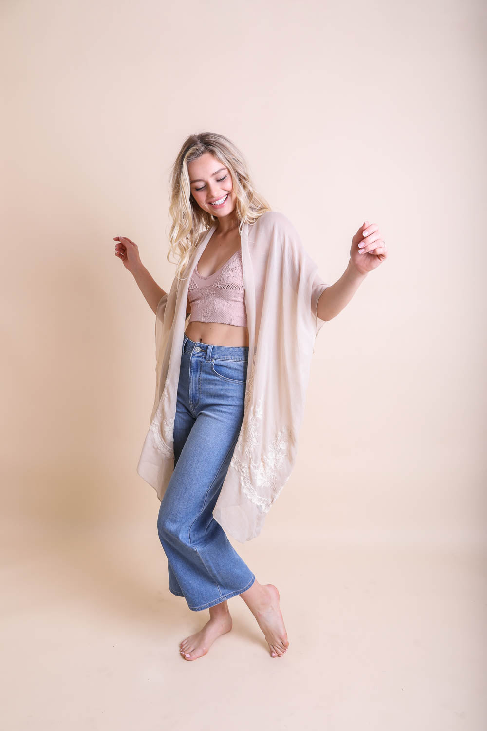 Chic Embroidered Kimono – Sophisticated Floral Design-Soul Flow Apparel