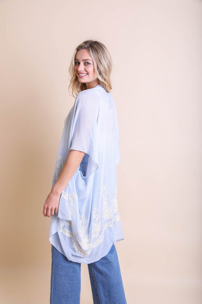 Chic Embroidered Kimono – Sophisticated Floral Design-Soul Flow Apparel