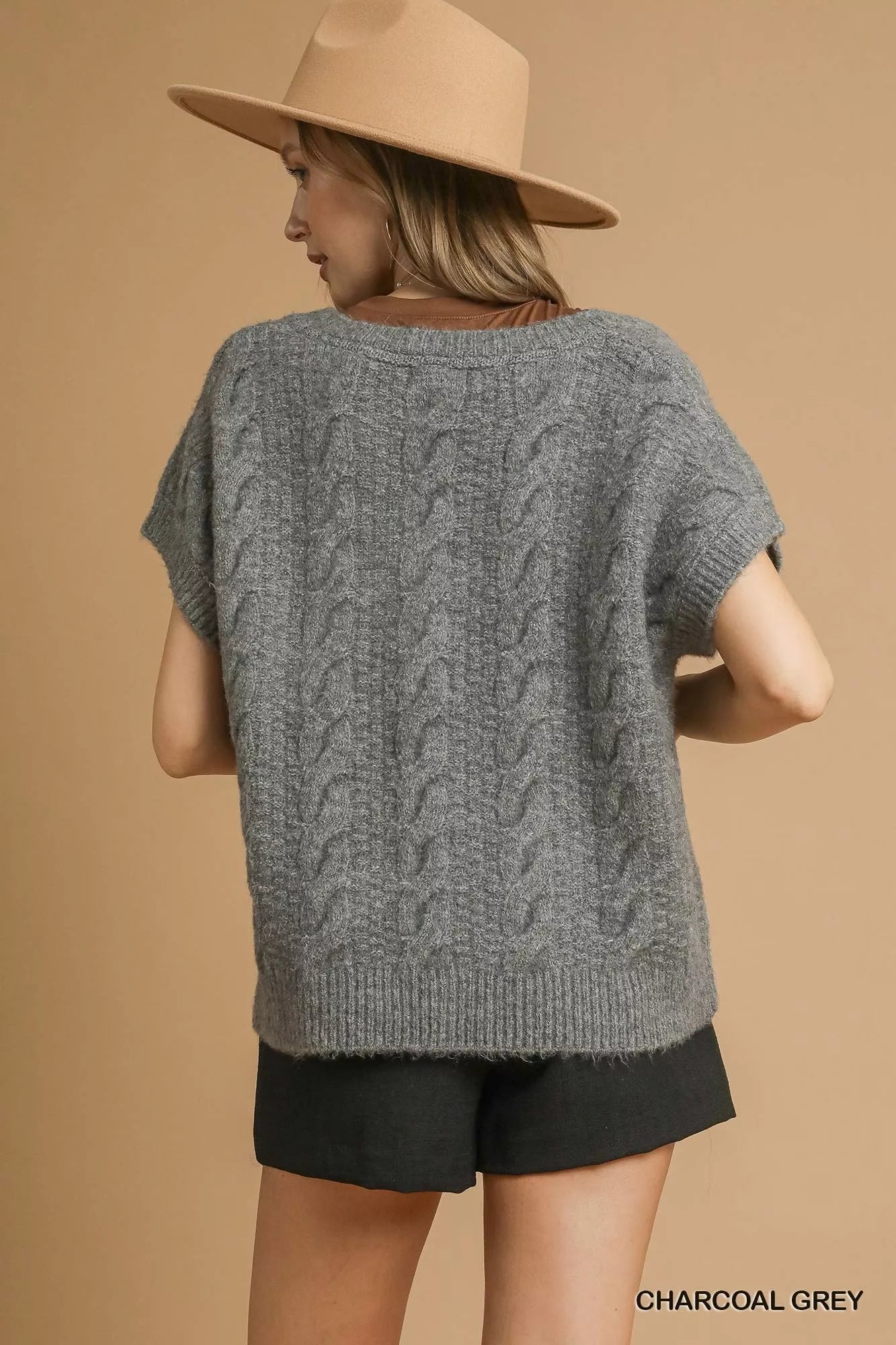 Umgee cable knit sweater in charcoal grey with short sleeves and a relaxed fit