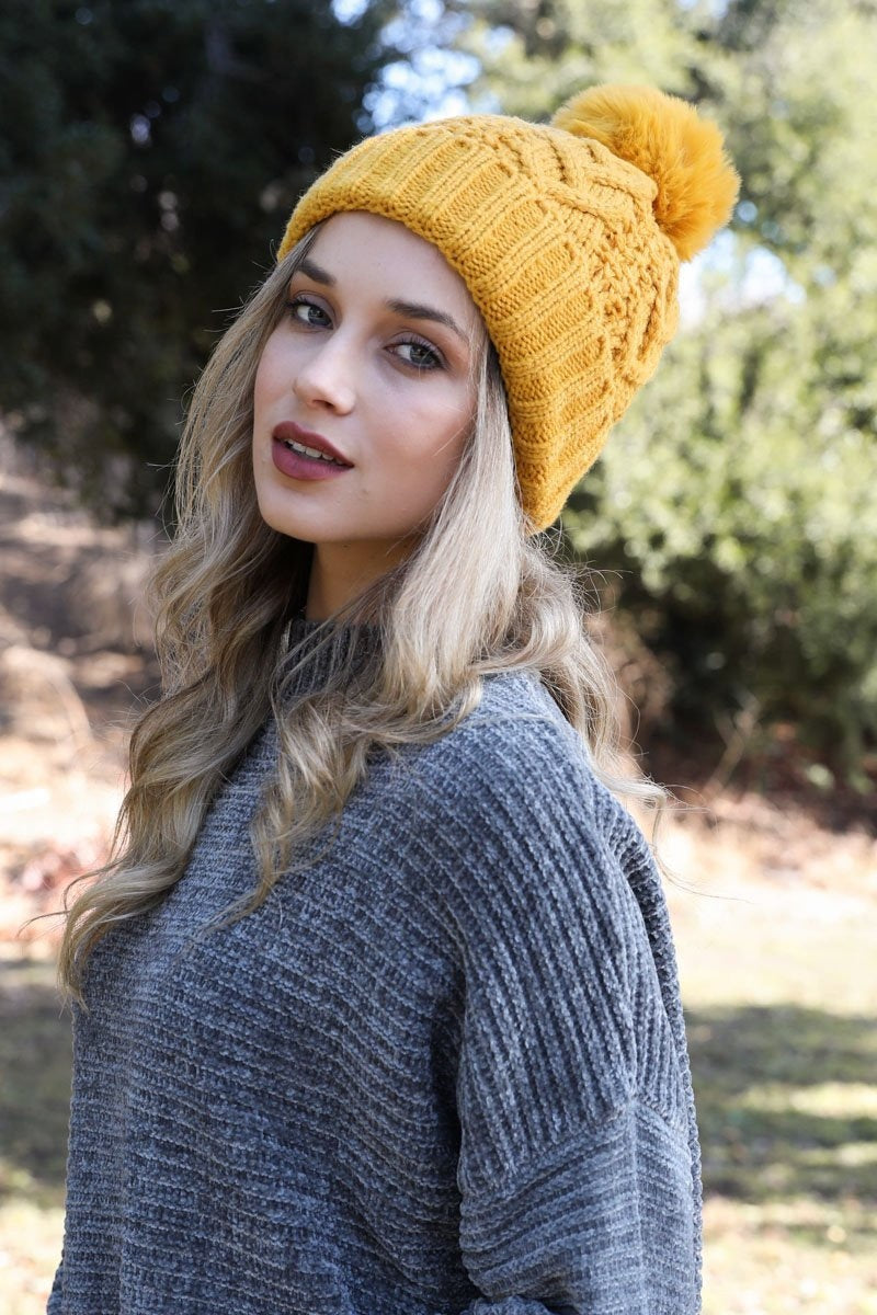 Cable Knit Pom Beanie-Soul Flow Apparel