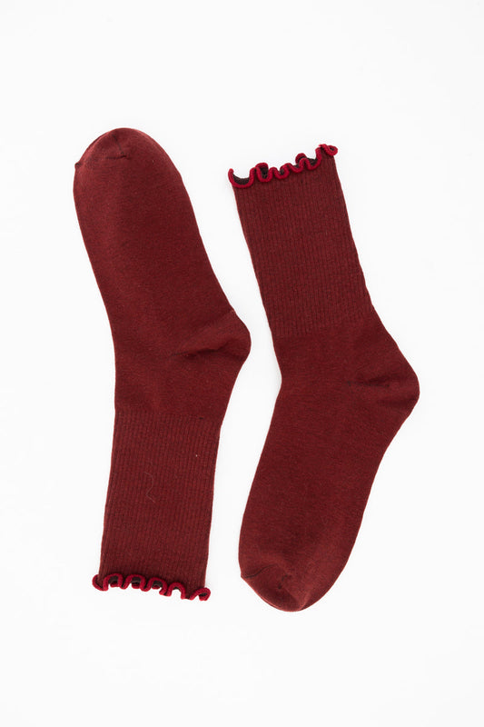 Leto Collection Cotton Blend Socks in burgundy with ruffled detailing at the cuffs