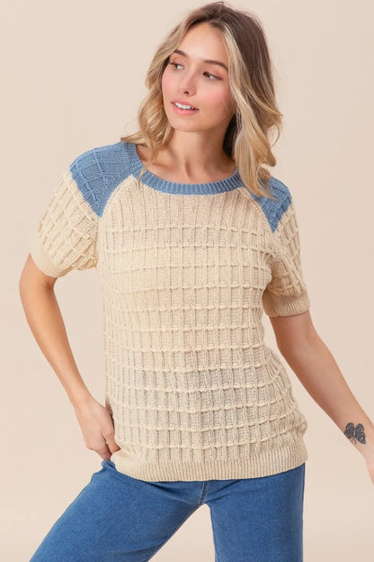 Textured contrast short sleeve sweater in beige with blue shoulder accents for a stylish look