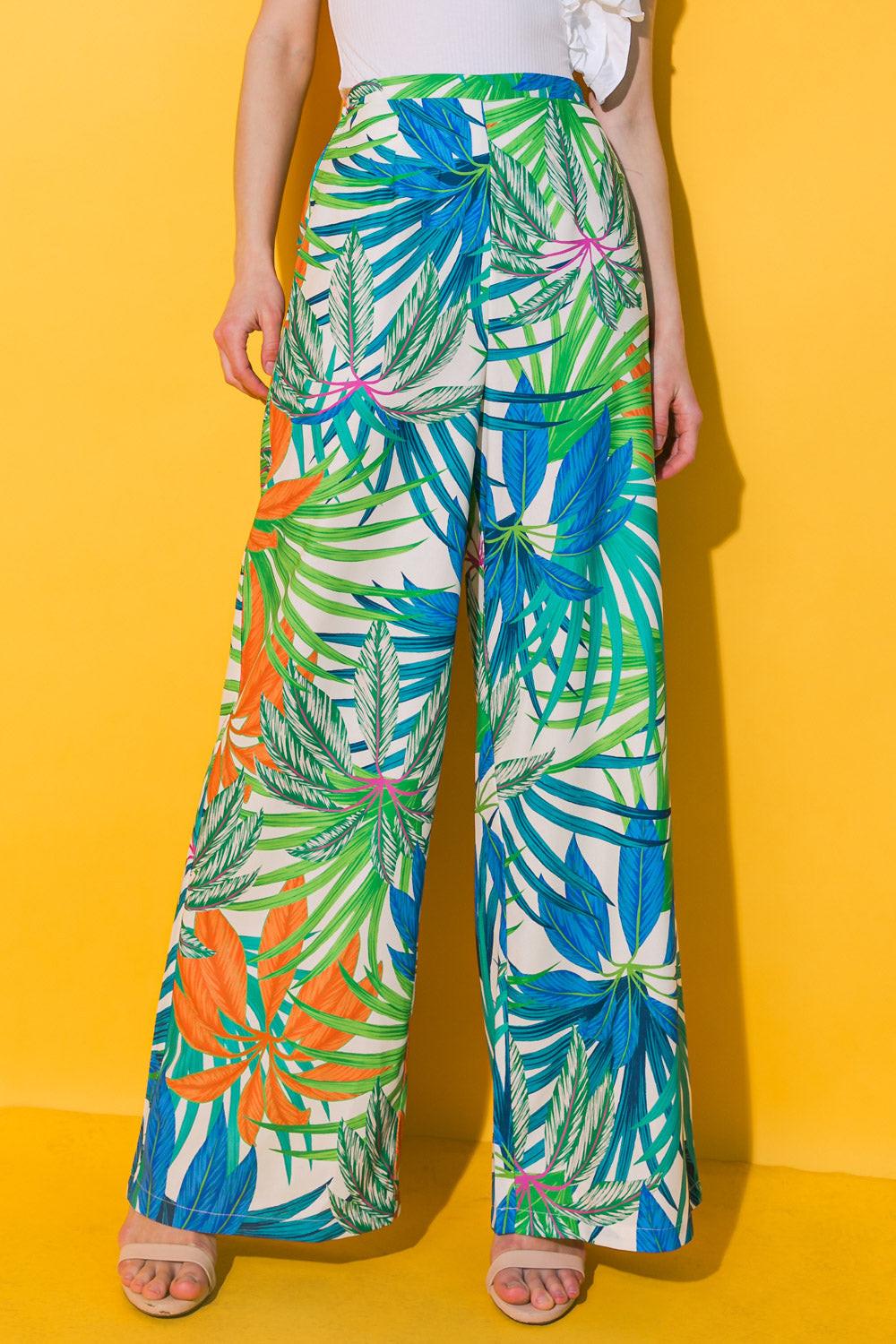 Pretty On Point Printed Woven Pants With Wide Leg And Elastic Waistband