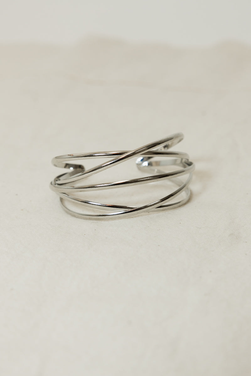 Retro Metallic Cuff Bracelet – Sleek and Stylish-Soul Flow Apparel