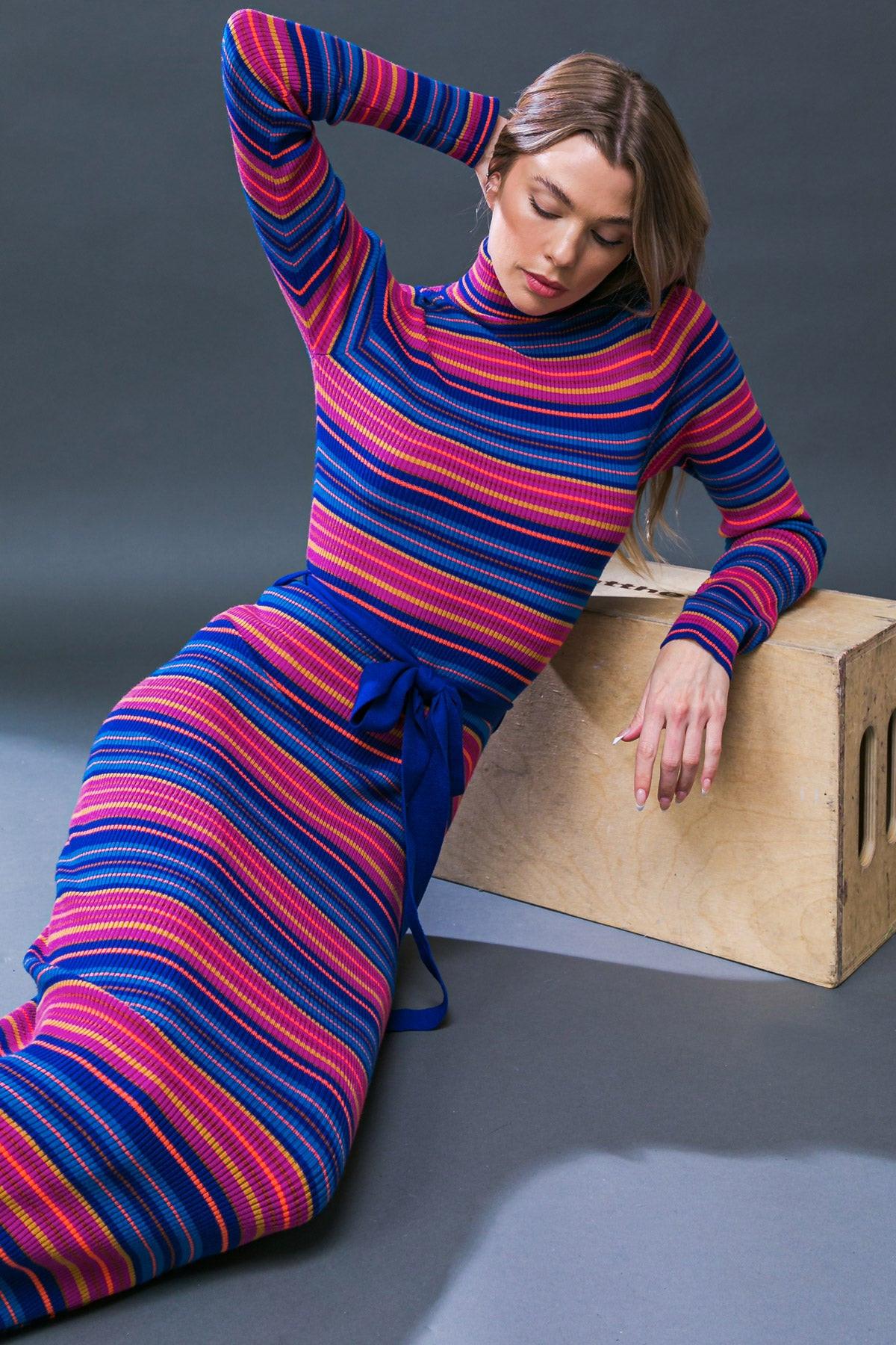 Noteworthy Shine Sweater Midi Dress With Turtle Neck And Belt