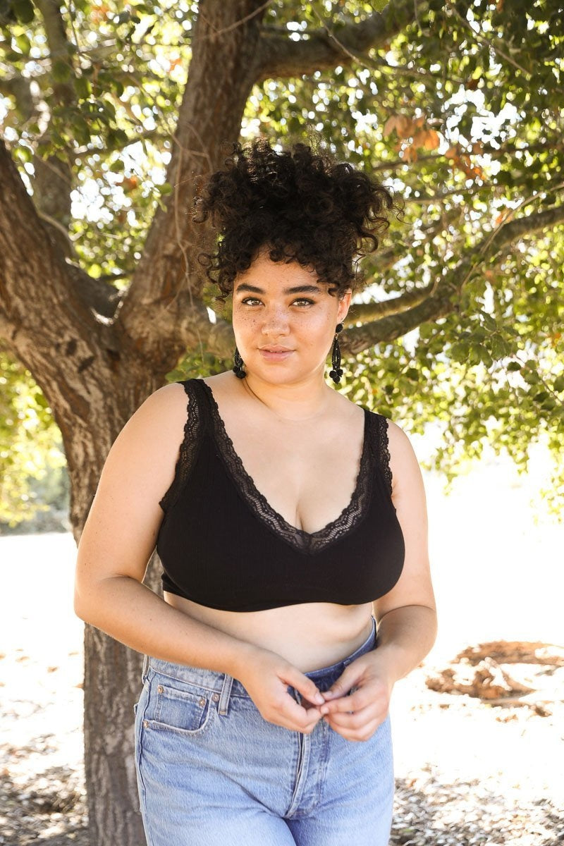 Lace Trim Padded Bralette-Soul Flow Apparel