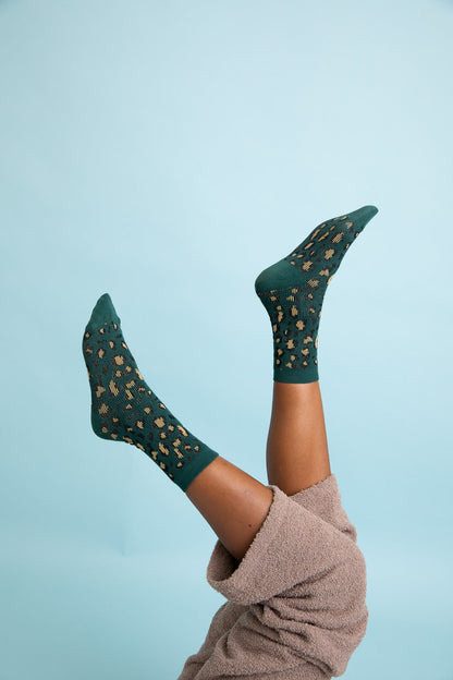Leto Collection leopard knit socks in green with stylish leopard print design for cozy comfort