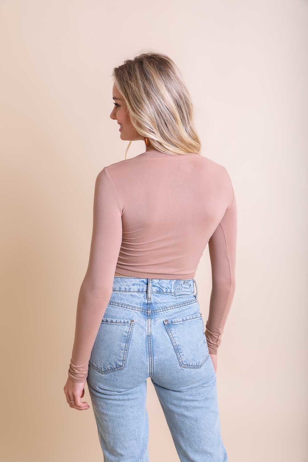 Long Sleeve Fitted Crop Top-Soul Flow Apparel