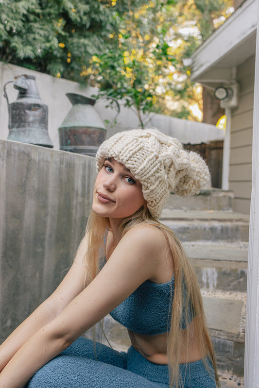 Oversized Chunky Knit Pom Beanie-Soul Flow Apparel