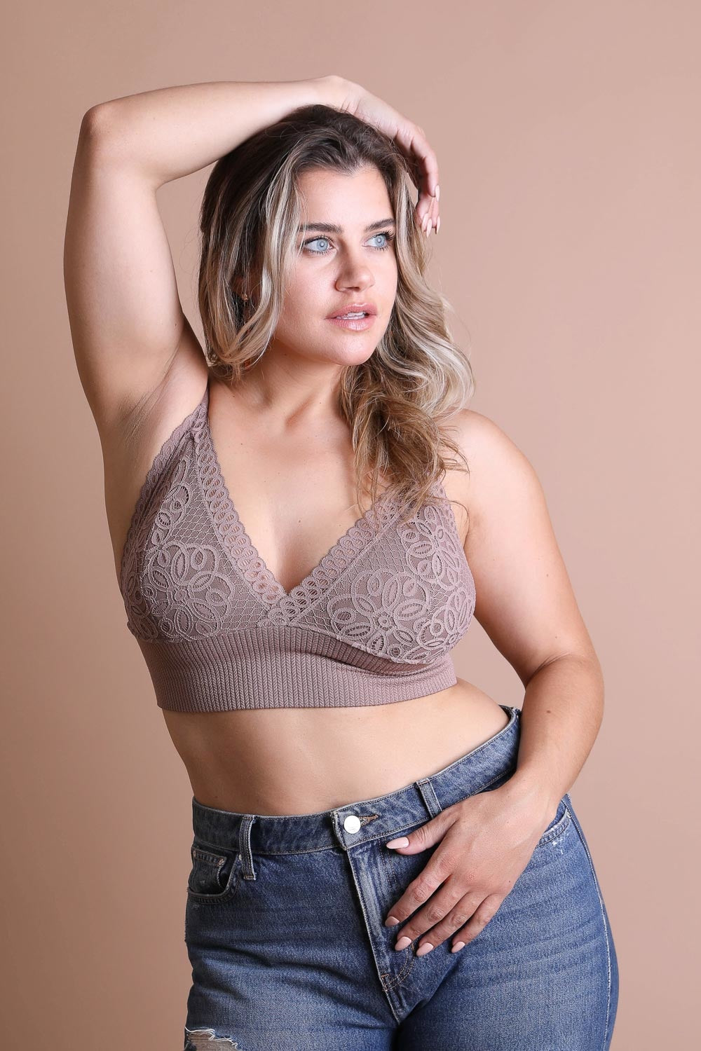 Waistband Loop Lace Brami Plus Size – Elegant Stretchy Lace Cami-Soul Flow Apparel