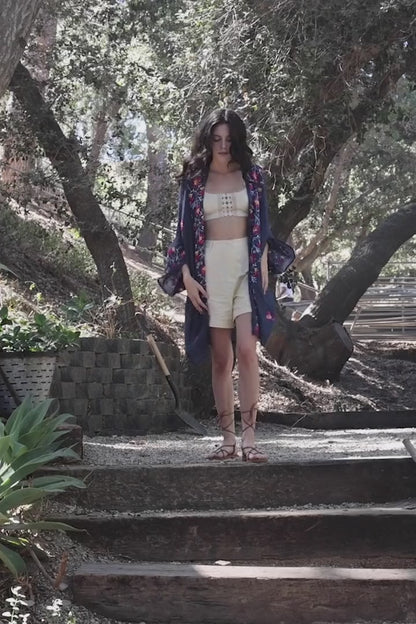 Lightweight Anemone Kimono – Floral Elegance for Any Occasion