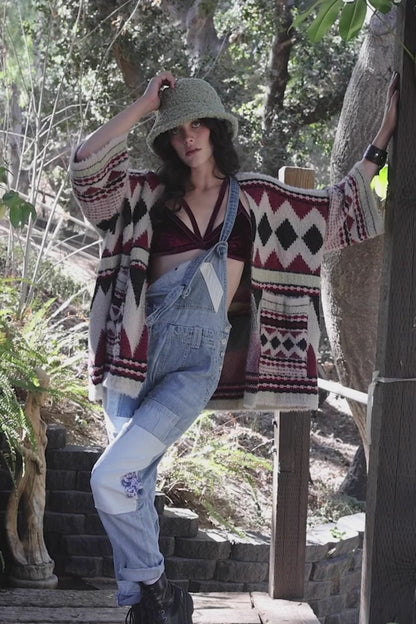 Aztec Print Ruana With Faux Hair Pocket For Cozy Winter