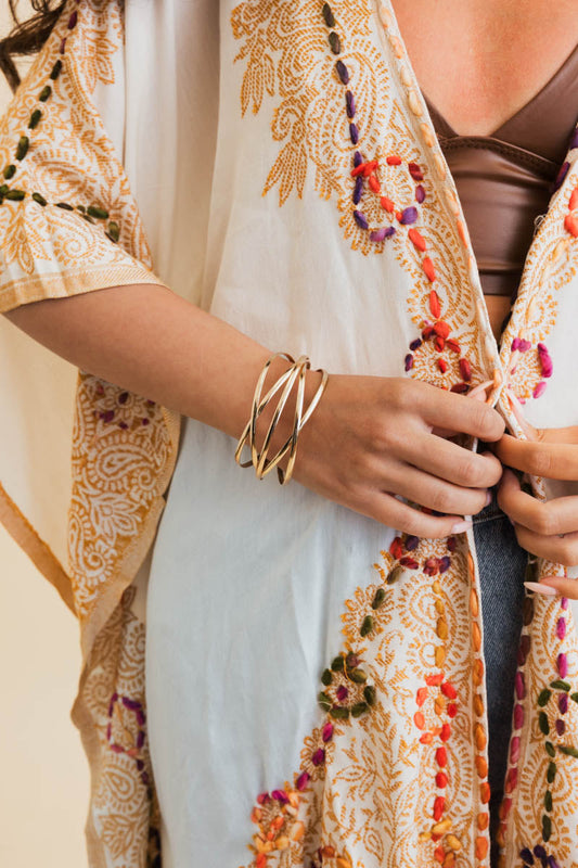 Retro Metallic Cuff Bracelet – Sleek and Stylish-Soul Flow Apparel